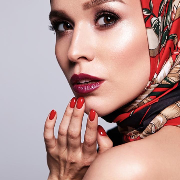Foulards e poi: gli accessori moda che fanno il look